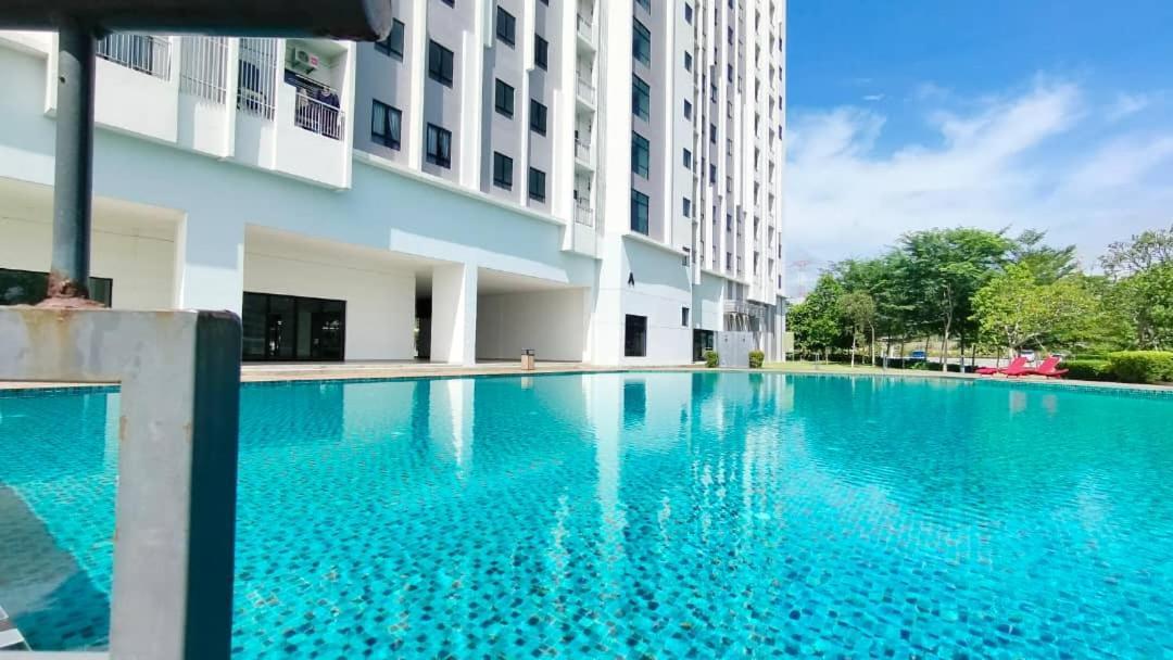 Theolive Family Suite @Klia By Honey Homestay Sepang Zewnętrze zdjęcie